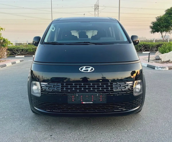 Hyundai Staria Comfort 2024 GCC Specs - Brand New
