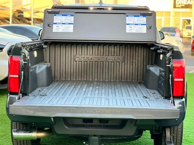 Toyota Tacoma 2024 American Specs limited-9