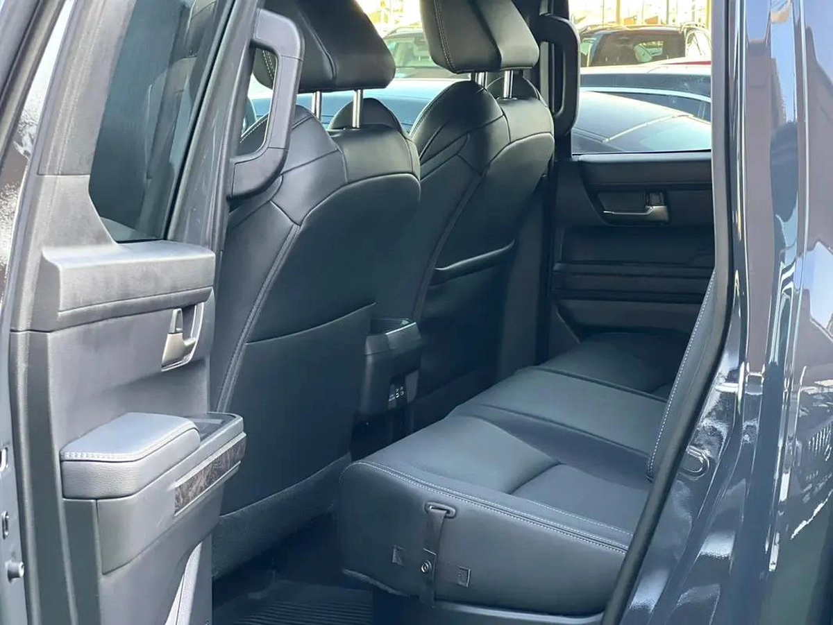 Toyota Tacoma 2024 American Specs limited-8-8