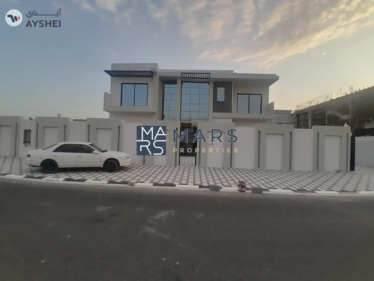 Villa for sale with a modern design directly from the owner without an intermediary
