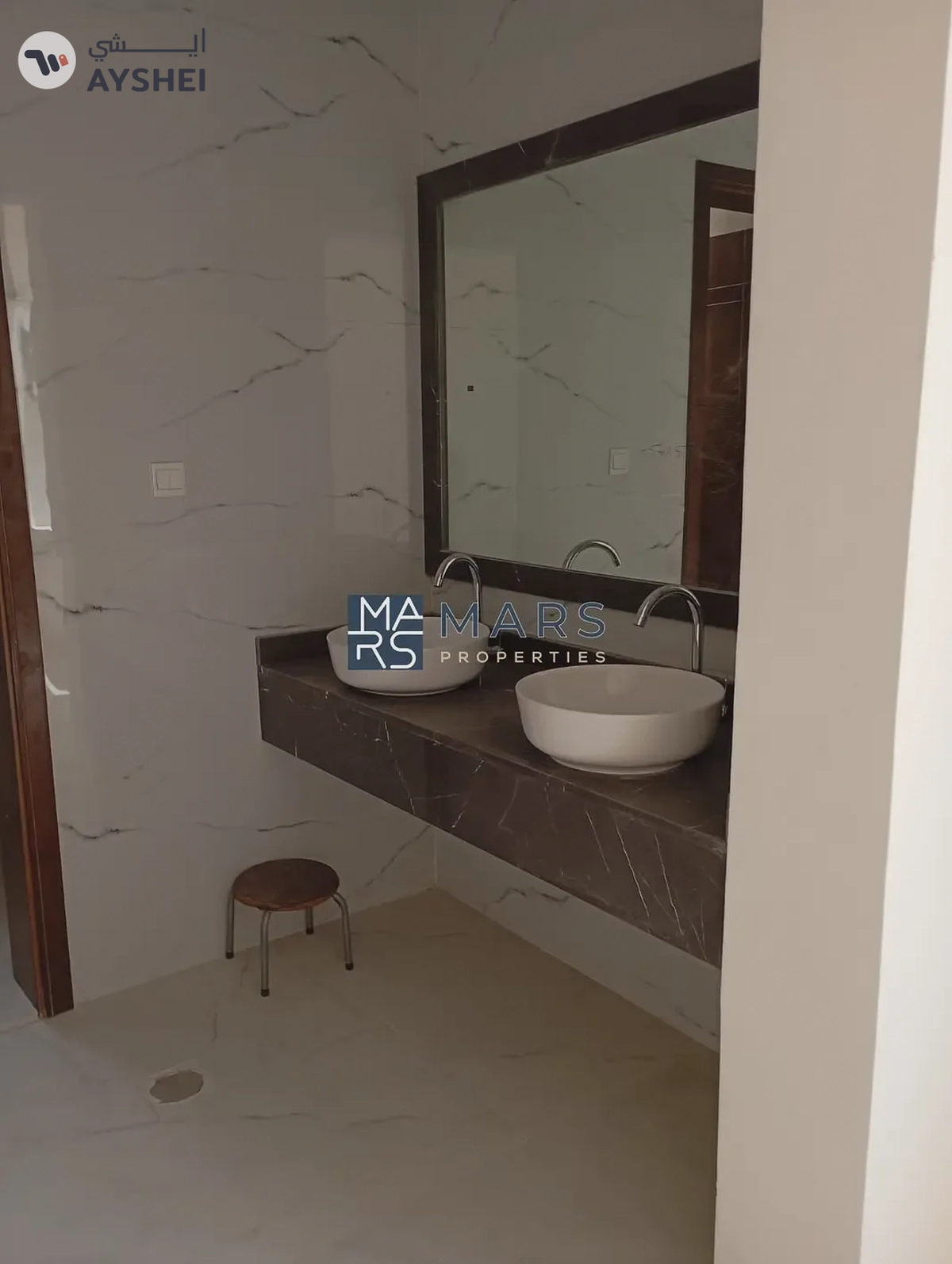 Villa for sale with a modern design directly from the owner without an intermediary