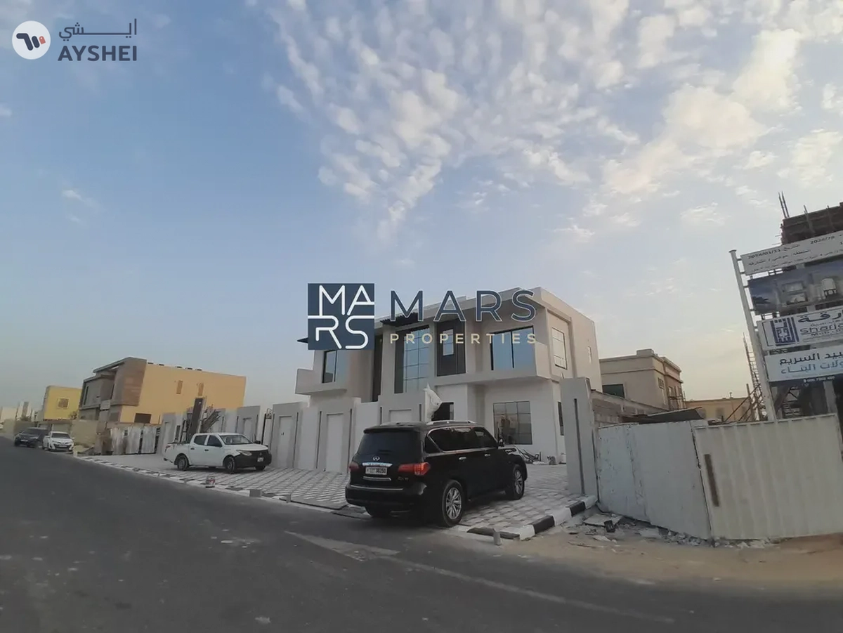 Villa for sale with a modern design directly from the owner without an intermediary