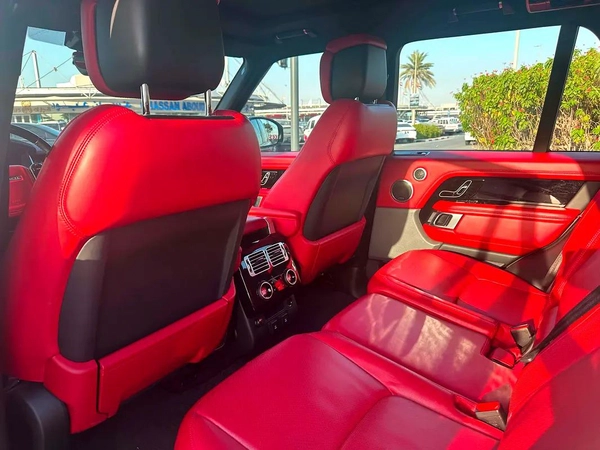 Land Rover Range Rover Vogue SE Supercharged 2018 | GCC Specs