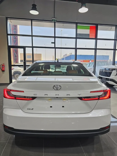 Toyota Camry GLE 2026 GCC Specs - New car 0 k-7