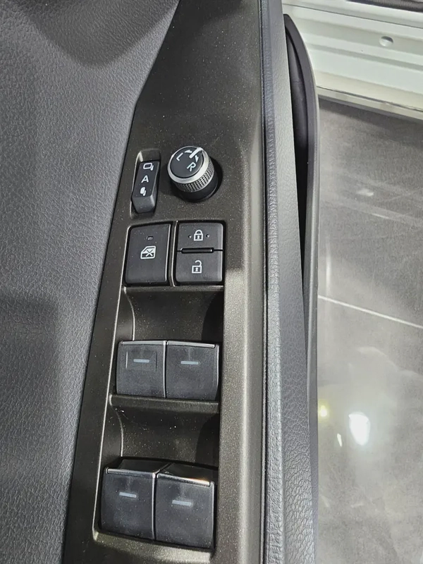 Toyota Camry GLE 2026 GCC Specs - New car 0 k