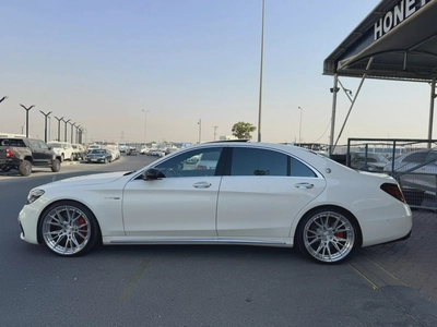 Mercedes Benz S63 AMG-4
