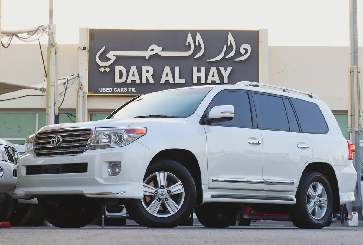 Toyota Land Cruiser VXR 2014 5.7 GCC Specs
