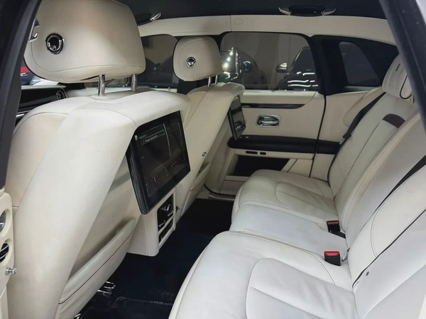 Rolls-Royce Ghost Standard 2022 - European Specs