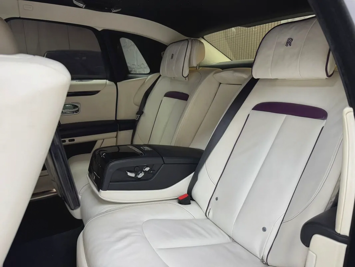 Rolls-Royce Ghost Standard 2022 - European Specs-14-14