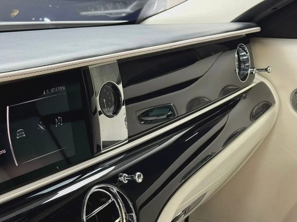 Rolls-Royce Ghost Standard 2022 - European Specs