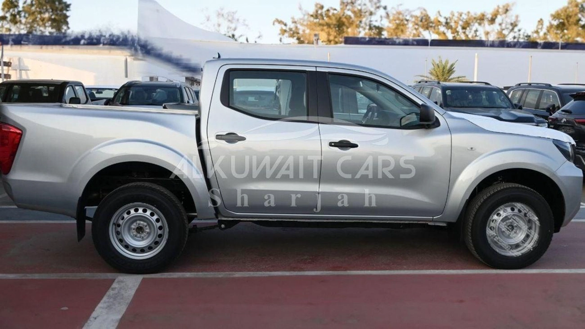 Nissan Navara NISSAN NAVARA 2.5 DIESEL XE 4X 4 MT D C PLUS