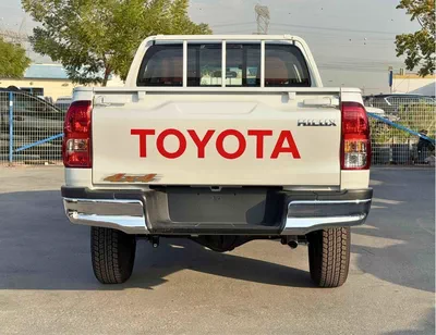Toyota Hilux SGLX BASIC DOUBLE CABIN / 2.4L DIESEL A/T / CHROME HANDLE & REAL CHROME BUMPER (CODE # HD)-3