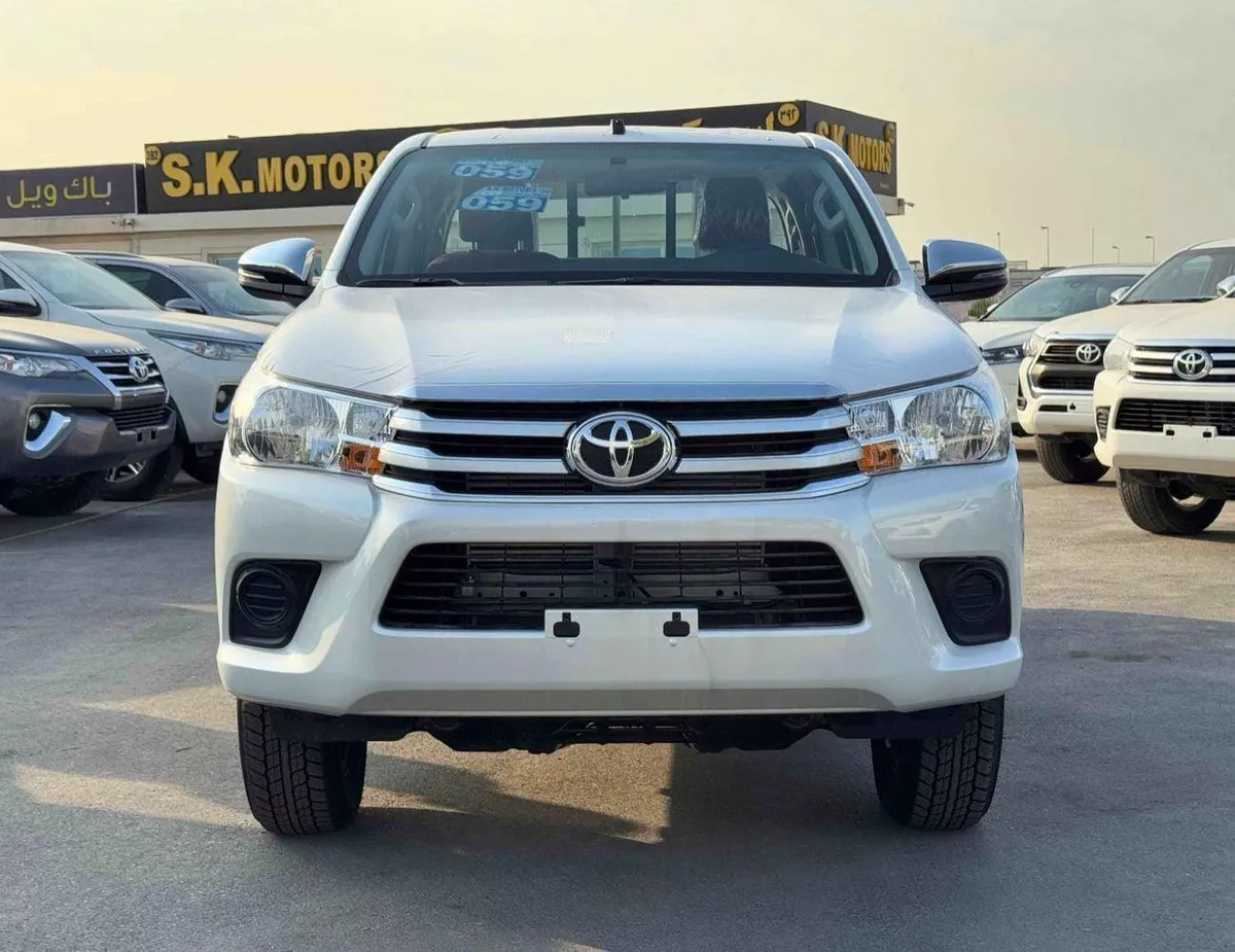 Toyota Hilux SGLX BASIC DOUBLE CABIN / 2.4L DIESEL A/T / CHROME HANDLE & REAL CHROME BUMPER (CODE # HD)