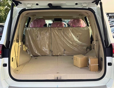 Toyota Land Cruiser GXR 4.0L PETROL V6 | RADAR | 360*CAMERA, HDS UP DSPLY | SOFT CLOSE DOOR (CODE#GXR4OM)-5