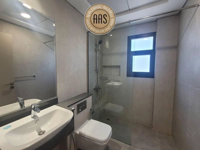 First tenant/ brand new 2bhk apartment with balcony & fitted cabinet in 105k AED-11