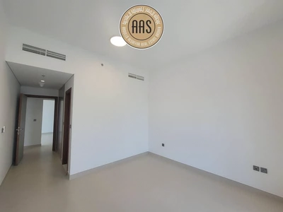 First tenant/ brand new 2bhk apartment with balcony & fitted cabinet in 105k AED-2