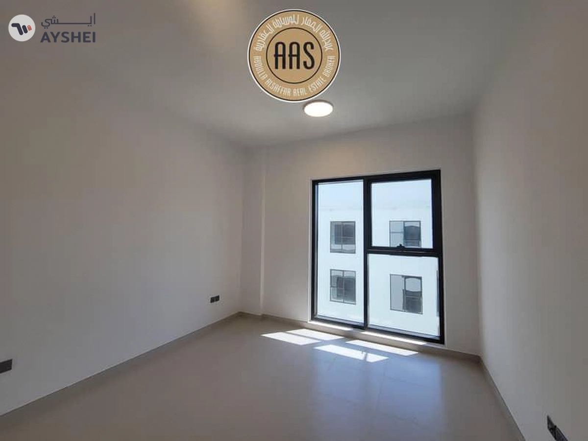 First tenant/ brand new 2bhk apartment with balcony & fitted cabinet in 105k AED-3-3