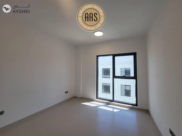 First tenant/ brand new 2bhk apartment with balcony & fitted cabinet in 105k AED