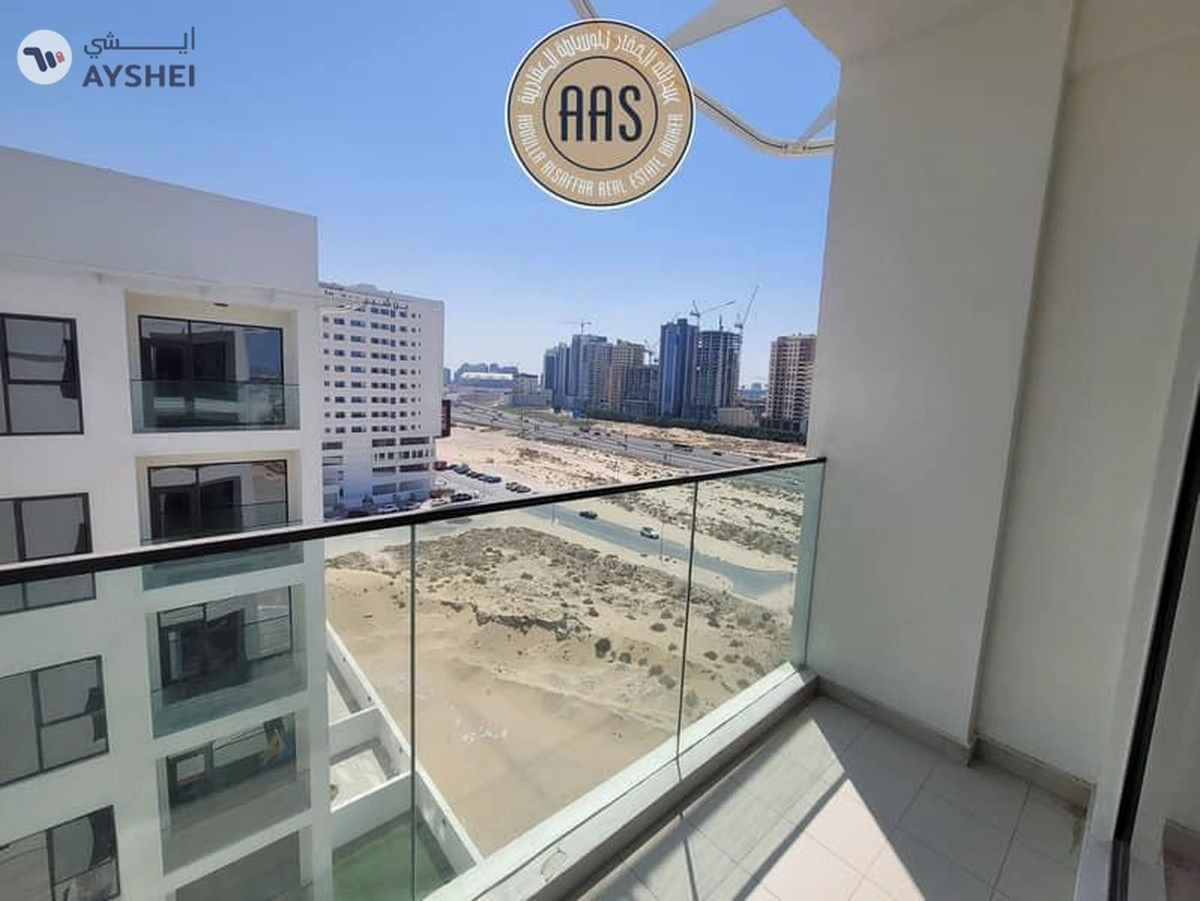 First tenant/ brand new 2bhk apartment with balcony & fitted cabinet in 105k AED-6-6