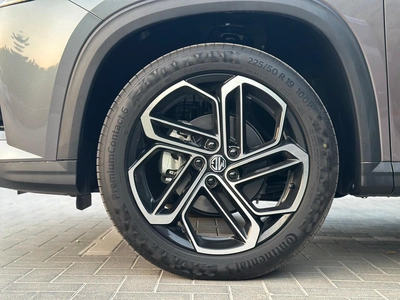 MG One 1.5 LUX 1.5-8