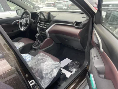 New 2024 Toyota Urban crusir – Black-11