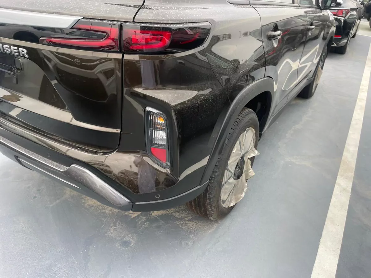 New 2024 Toyota Urban crusir – Black-8-8