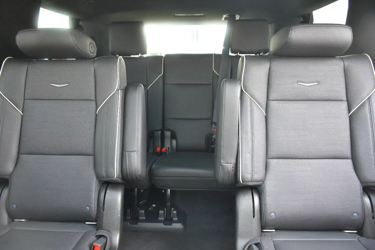 ESCALADE PREMIUM LUXURY 2021 | BLACK-4-4