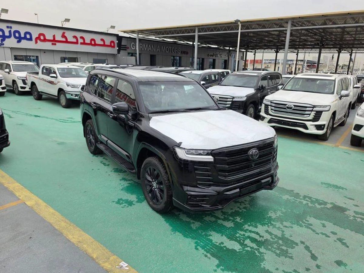 Toyota Land Cruiser BLACK EDITION-10-10