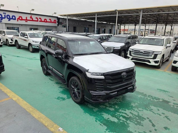 Toyota Land Cruiser BLACK EDITION