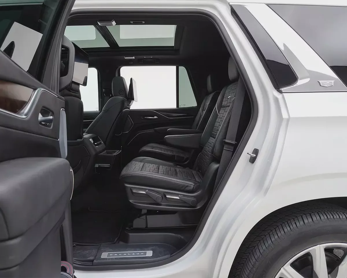 Cadillac Escalade Premium Luxury 2022 | Japanese Spec | AED 4,210 / Monthly-11-11