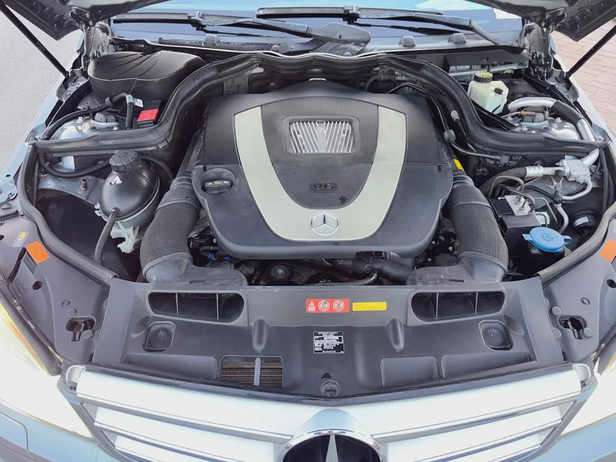 SUPER CLEAN C300 ONLY 49000 KM FRESH JAPAN IMPORTED-18-18