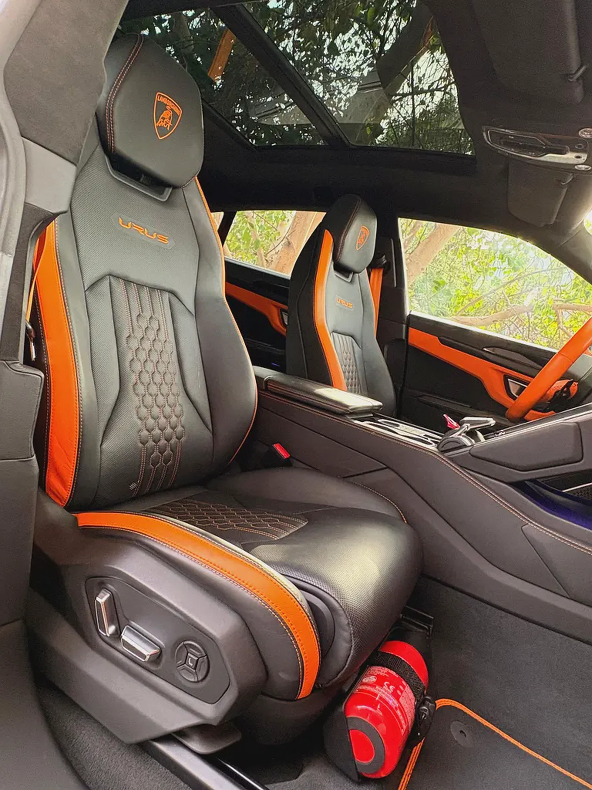 Under Lamborghini Warranty | Unleash the Beast within — Your Lamborghini Urus S Awaits.-4-4