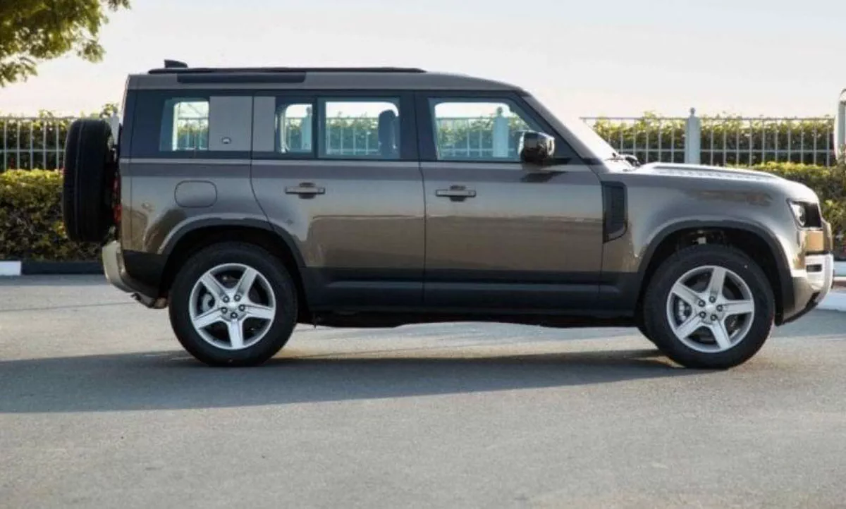 New 2024 Land Rover defender-3-3