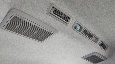 Toyota Hiace DLS - STD ROOF TOYOTA HIACE 2.5L TURBO DIESEL 15 SEATER H.ROOF MT 2025-16