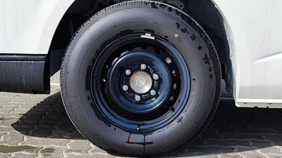 Toyota Hiace DLS - STD ROOF TOYOTA HIACE 2.5L TURBO DIESEL 15 SEATER H.ROOF MT 2025-17
