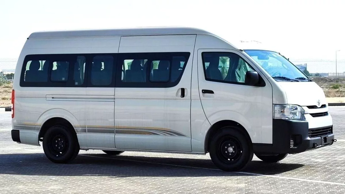 Toyota Hiace DLS - STD ROOF TOYOTA HIACE 2.5L TURBO DIESEL 15 SEATER H.ROOF MT 2025