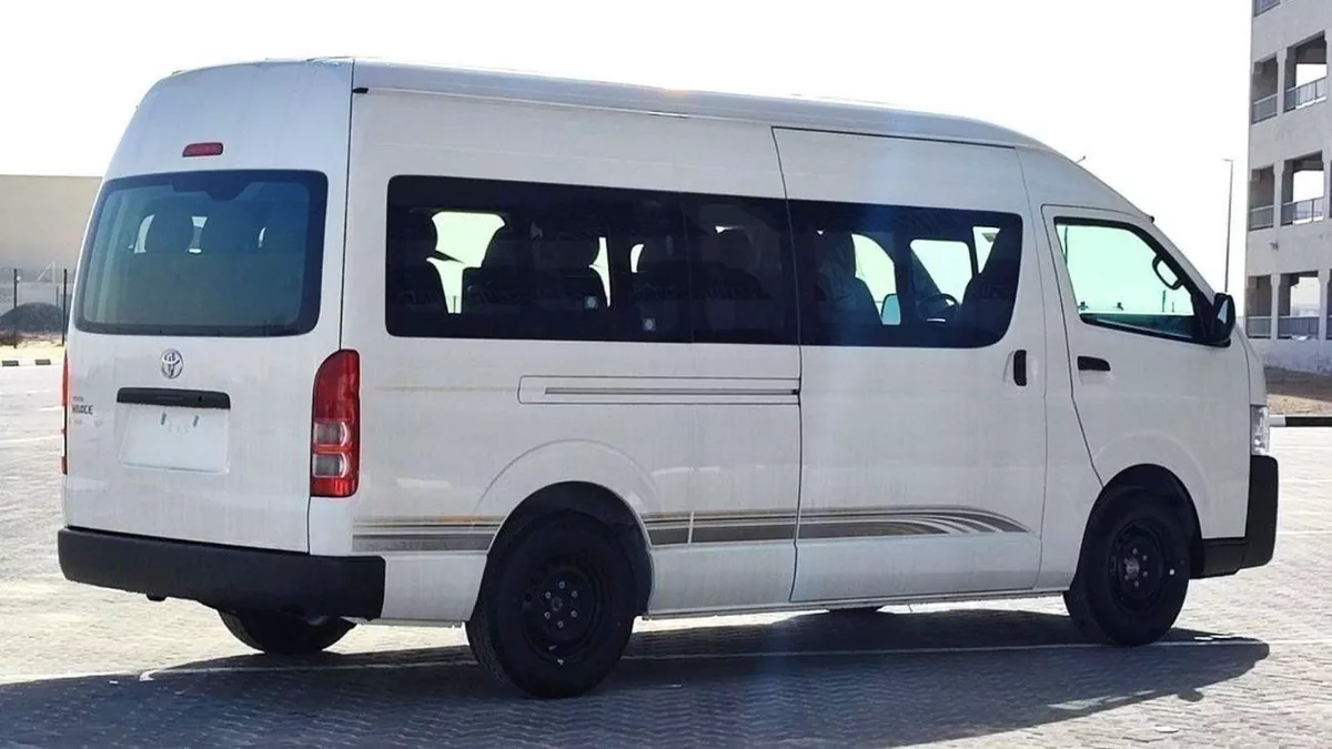 Toyota Hiace DLS - STD ROOF TOYOTA HIACE 2.5L TURBO DIESEL 15 SEATER H.ROOF MT 2025-4-0