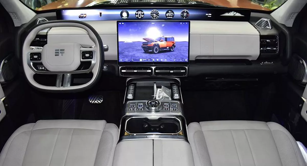 Jetour G700 Flagship / Ivory ( 2026 Model ) in Orange Color Color GCC Specs-6-6