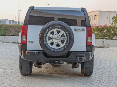 Hummer H3 2006 GCC Premium Condition With Leather seats  Navigation Low Km Perfect Family Suv-15
