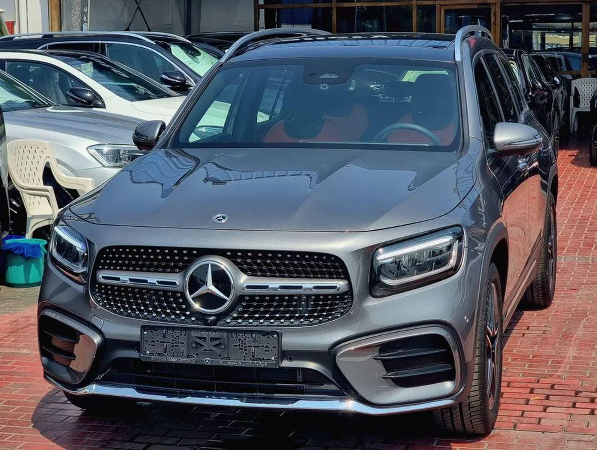 Mercedes Benz GLB200 STD AMG SUV 7 Seater Under Warranty 2025 GCC