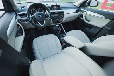 BMW X2 20-8