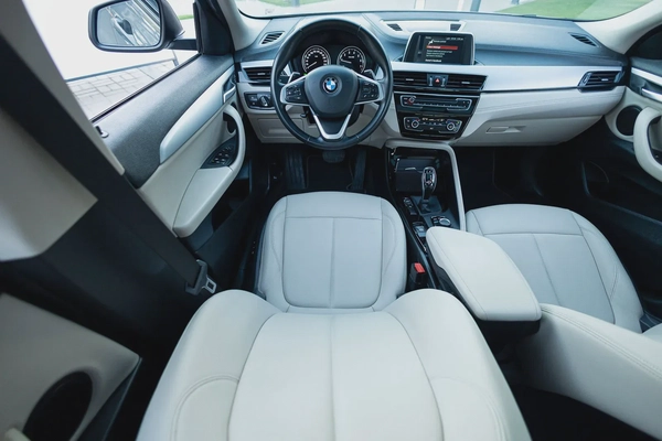 BMW X2 20