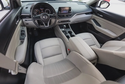 Nissan Altima 2020-7