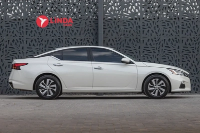 Nissan Altima 2020-10