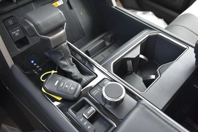TUNDRA LIMITED HYBRID 4WD 2023 | GREY-1