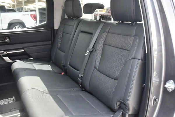 TUNDRA LIMITED HYBRID 4WD 2023 | GREY
