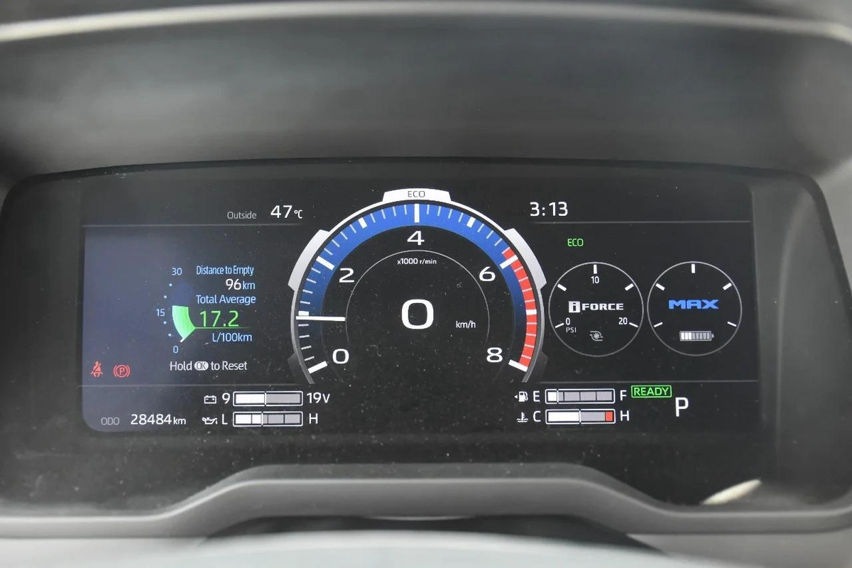TUNDRA LIMITED HYBRID 4WD 2023 | GREY-10-10