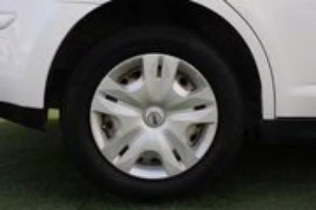 Used Nissan Tiida 1.8 Hatchback 2013-8-8