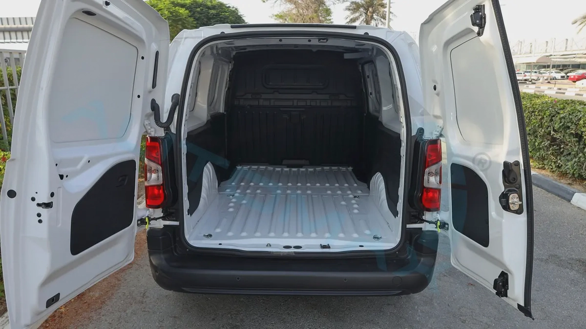 2025 Fiat Doblo L2 Van 1.6L FWD GCC 0Km With 5 Years Or 100,000 Km Warranty At Official Dealer-17-17