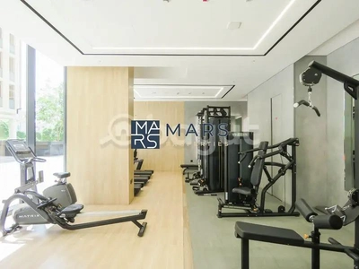 Ready to Move | Spacious Modern | Prime | Location-15